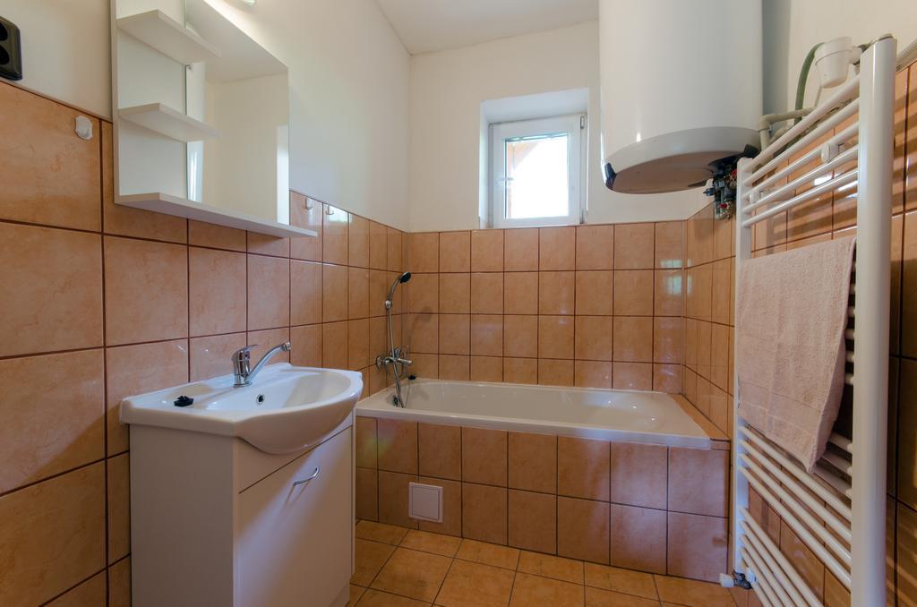 Penzion Pulciny 43 Zimmer foto
