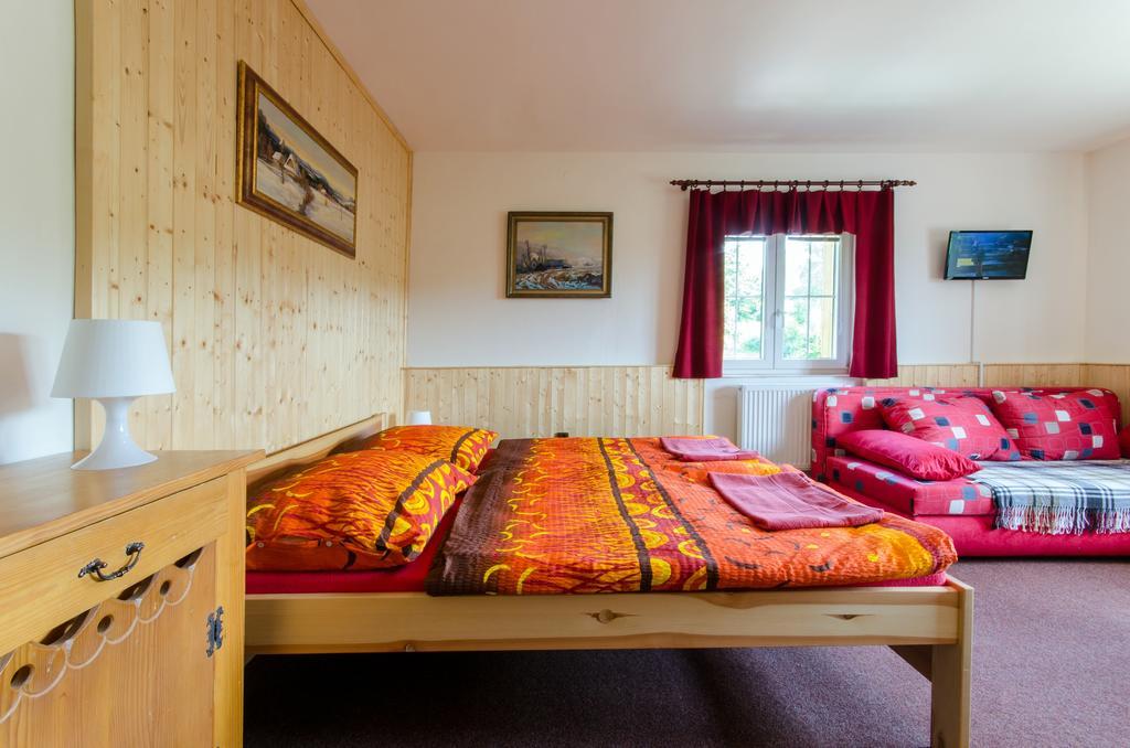 Penzion Pulciny 43 Zimmer foto